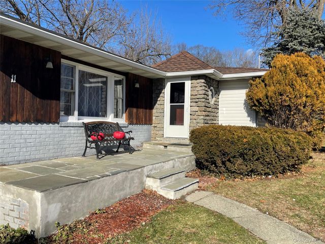 11 Fifth Avenue, Newburgh, NY 12550