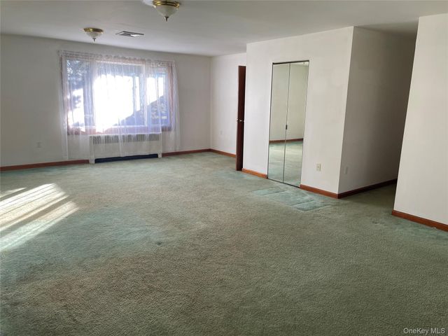 11 Fifth Avenue, Newburgh, NY 12550