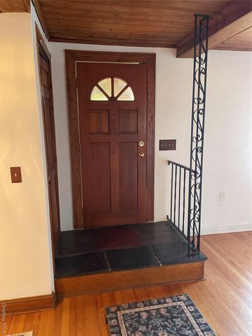 11 Fifth Avenue, Newburgh, NY 12550