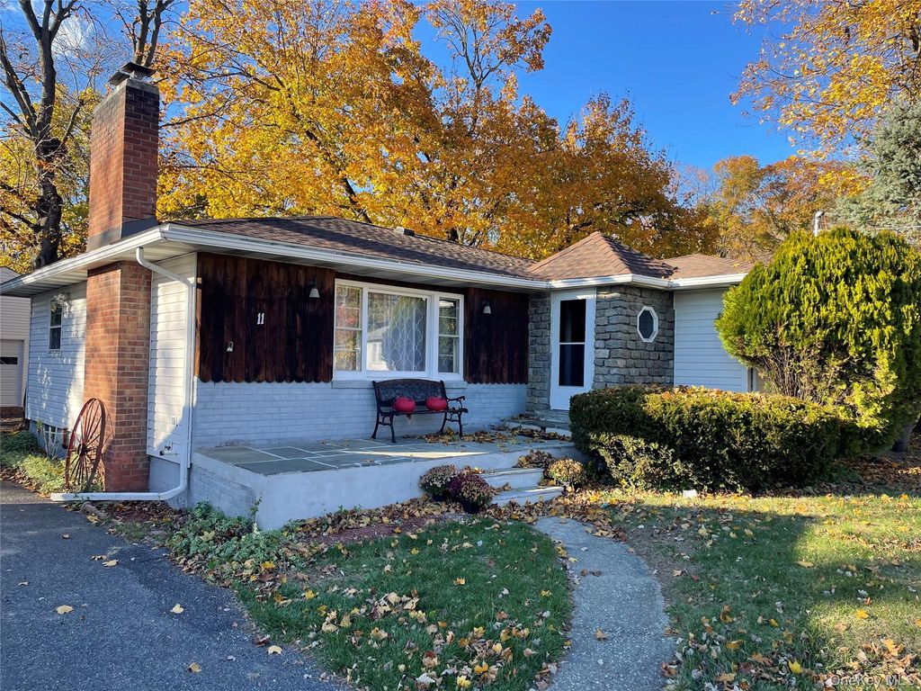 11 Fifth Avenue, Newburgh, NY 12550