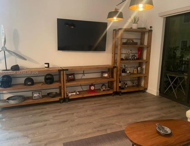 8390 SW 72nd Avenue 312, Miami, FL 33143