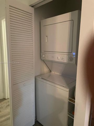 8390 SW 72nd Avenue 312, Miami, FL 33143
