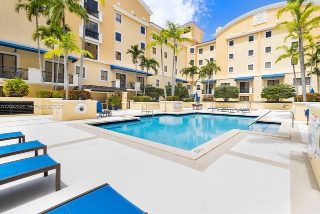 8390 SW 72nd Avenue 312, Miami, FL 33143
