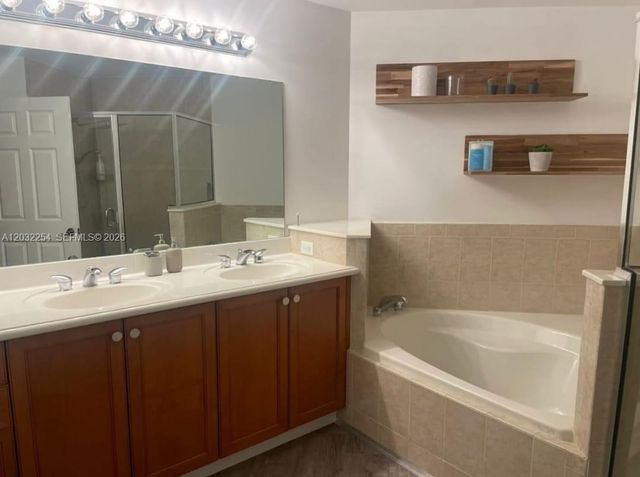 8390 SW 72nd Avenue 312, Miami, FL 33143