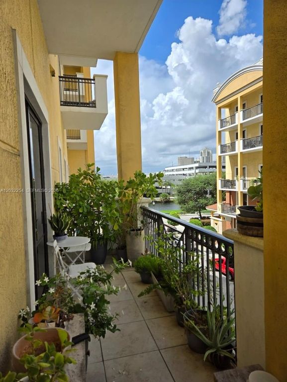 8390 SW 72nd Avenue 312, Miami, FL 33143