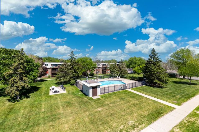 14630 Garrett Avenue 611, Apple Valley, MN 55124