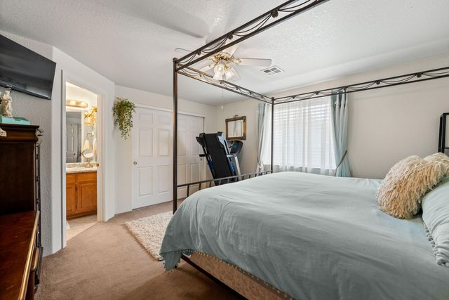 1783 SE Brookhurst Way, Grants Pass, OR 97527