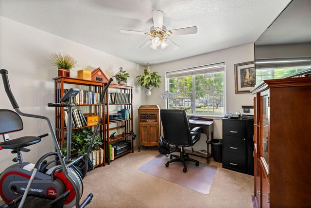 1783 SE Brookhurst Way, Grants Pass, OR 97527