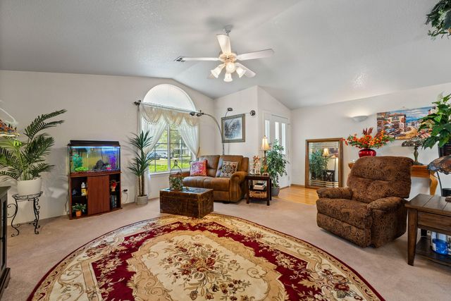 1783 SE Brookhurst Way, Grants Pass, OR 97527