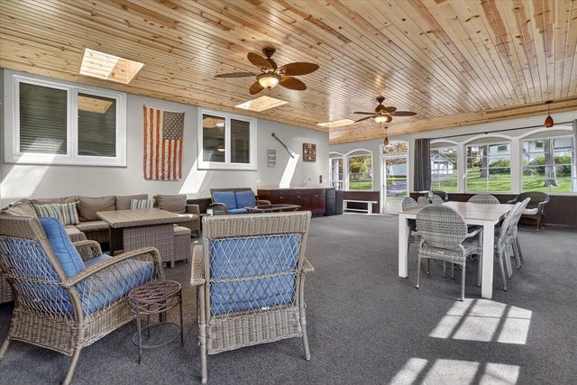 12718 229th AVENUE, Bristol, WI 53104