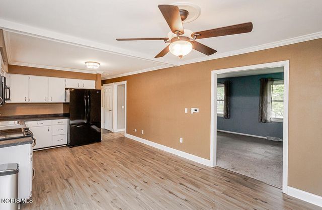 642 Stacey Lane, Maumee, OH 43537