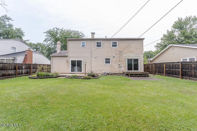 642 Stacey Lane, Maumee, OH 43537