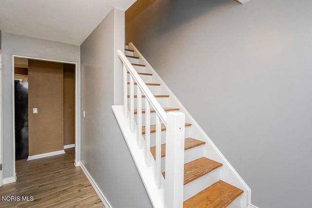 642 Stacey Lane, Maumee, OH 43537