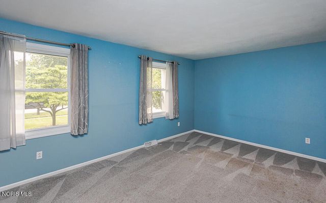 642 Stacey Lane, Maumee, OH 43537