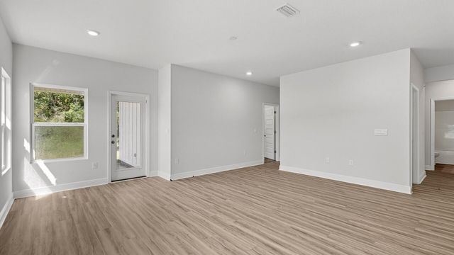 8087 Fox Hunt Drive, Milton, FL 32583