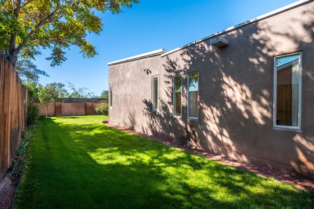 4842 Guadalupe Trail NW C, Albuquerque, NM 87107