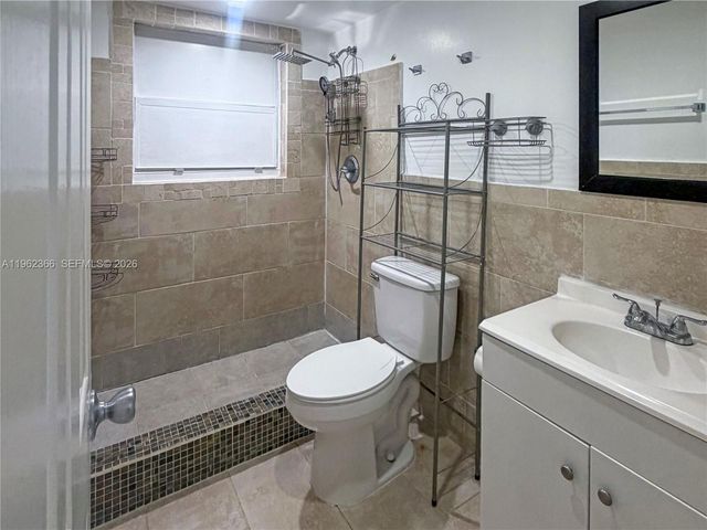 1245 W 24th St 108, Hialeah, FL 33010