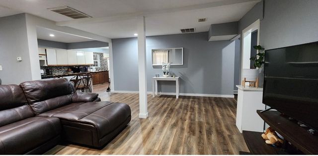 318 Macarthur Boulevard, Grand Prairie, TX 75050