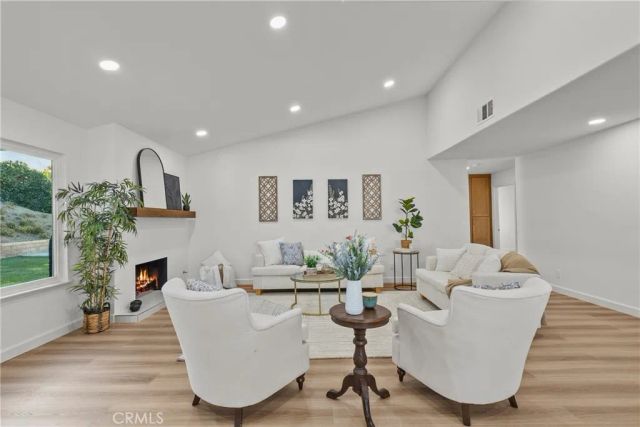 27139 Vista Encantada, Valencia, CA 91354
