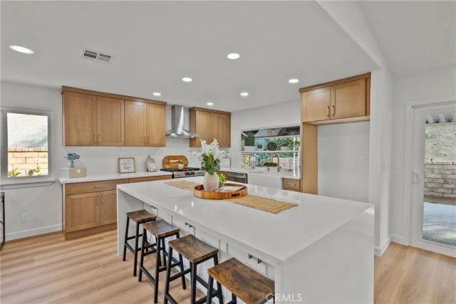 27139 Vista Encantada, Valencia, CA 91354