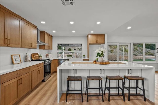 27139 Vista Encantada, Valencia, CA 91354