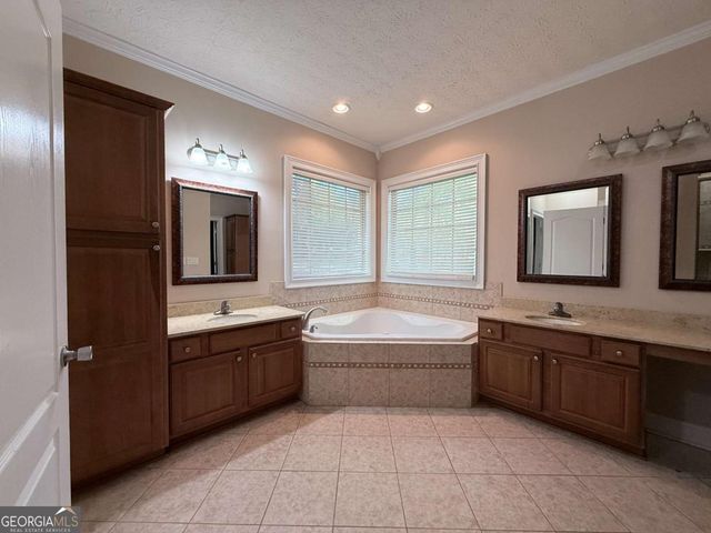 1360 Millers Mill Road, Stockbridge, GA 30281