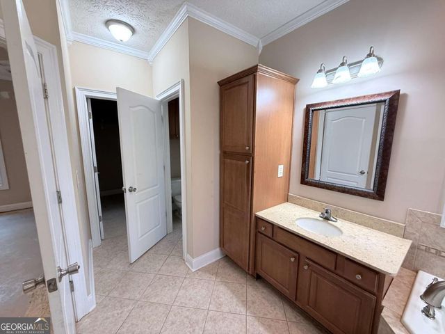 1360 Millers Mill Road, Stockbridge, GA 30281