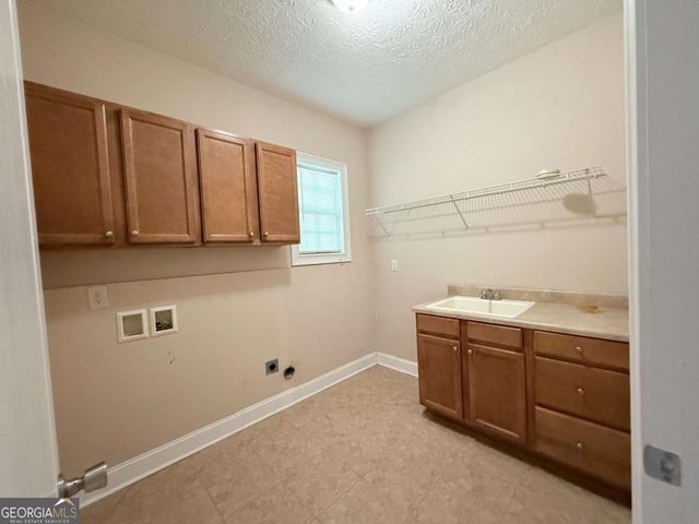 1360 Millers Mill Road, Stockbridge, GA 30281