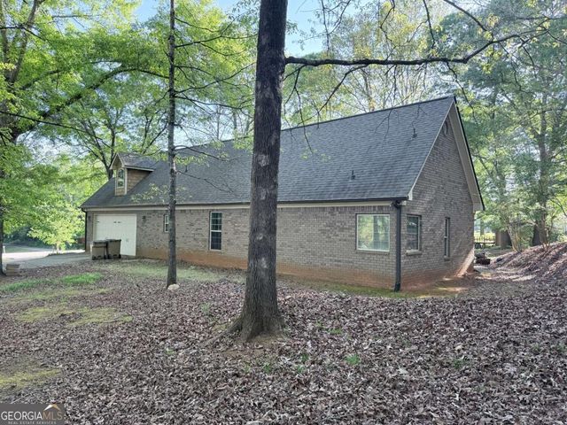 1360 Millers Mill Road, Stockbridge, GA 30281