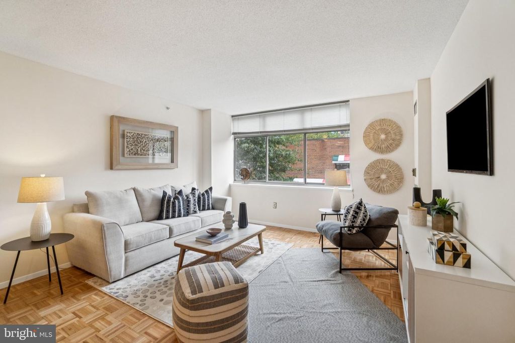 7111 WOODMONT AVE #316, Bethesda, MD 20815