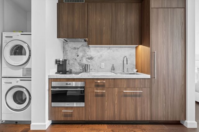 430 Stuart St 1603, Boston, MA 02116
