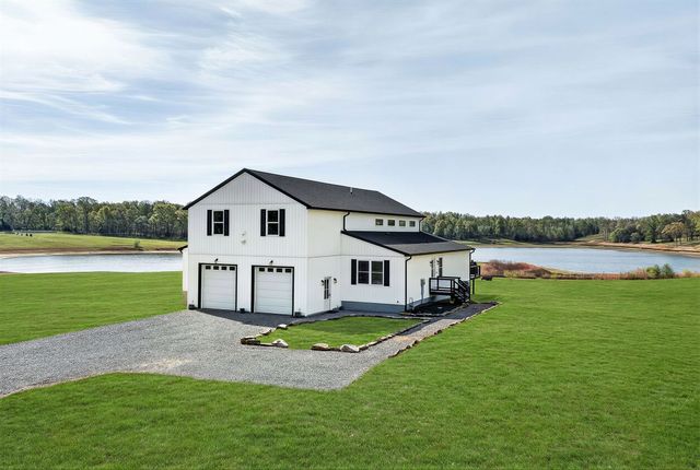 702 Starlight Rd, Mcminnville, TN 37110