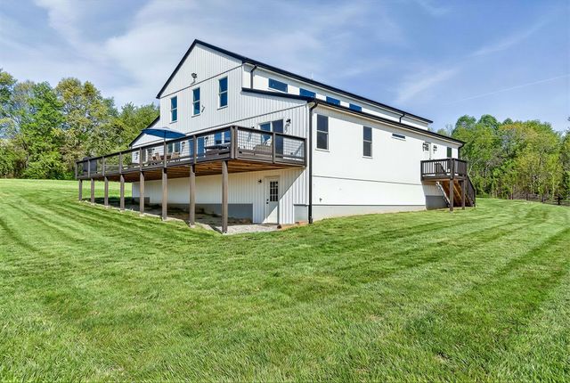 702 Starlight Rd, Mcminnville, TN 37110