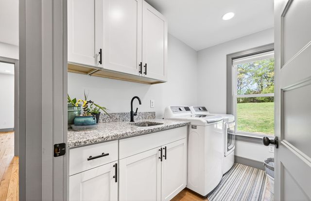 702 Starlight Rd, Mcminnville, TN 37110
