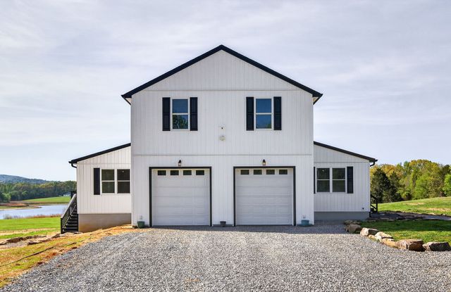 702 Starlight Rd, Mcminnville, TN 37110