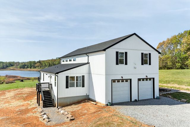 702 Starlight Rd, Mcminnville, TN 37110