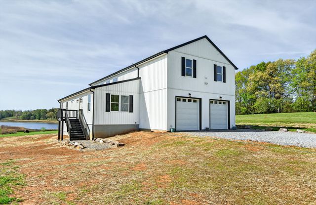 702 Starlight Rd, Mcminnville, TN 37110