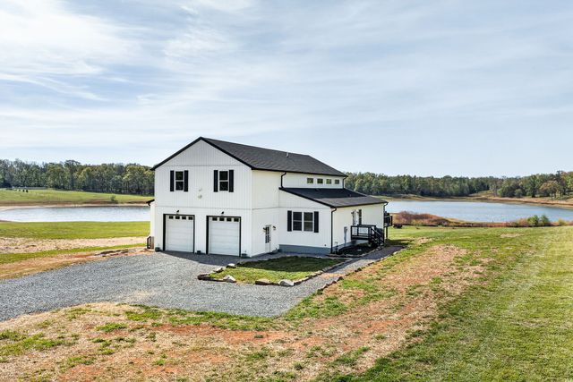 702 Starlight Rd, Mcminnville, TN 37110