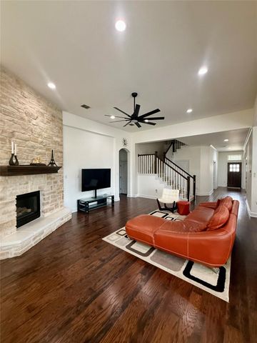 404 Highland Horizon, Austin, TX 78717