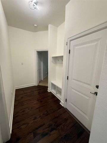 404 Highland Horizon, Austin, TX 78717