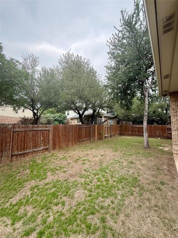 404 Highland Horizon, Austin, TX 78717