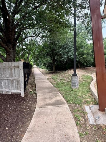 404 Highland Horizon, Austin, TX 78717