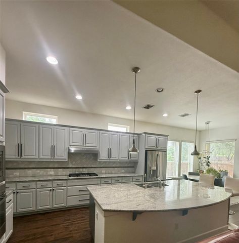 404 Highland Horizon, Austin, TX 78717