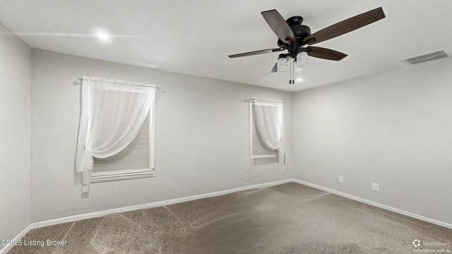 367 Copper Creek Dr, Mt Washington, KY 40047