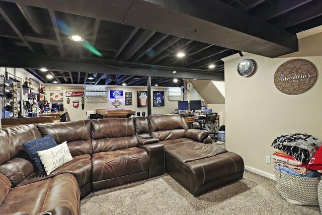 9705 W Montana AVENUE, West Allis, WI 53227