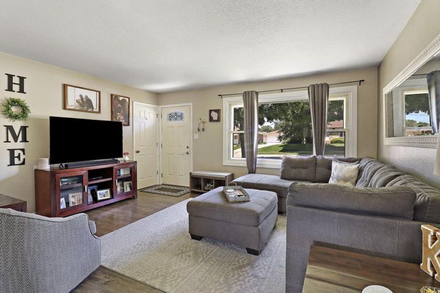 9705 W Montana AVENUE, West Allis, WI 53227