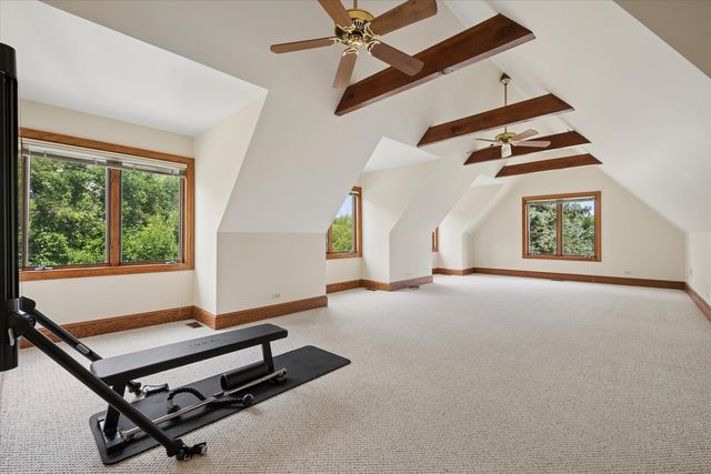 145 Clover Hill Lane, North Barrington, IL 60010