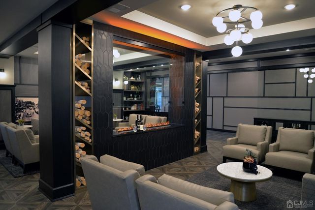 11 U.S 1 Highway 245, New Brunswick, NJ 08901