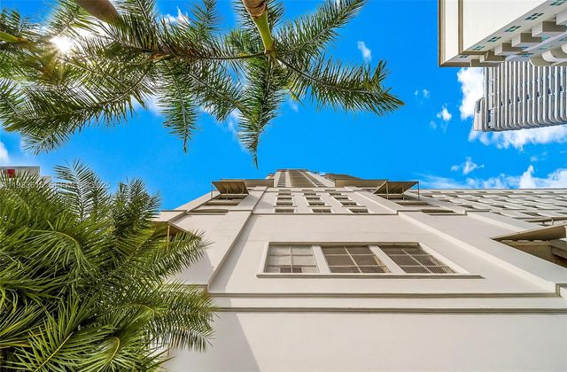 999 SW 1st Ave 1505, Miami, FL 33130