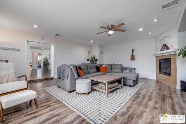 7177 Sunny Place, Yucca Valley, CA 92284